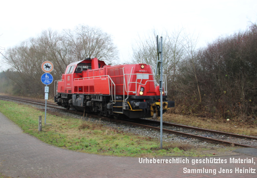 Bf Oldesloe 261-049 auf Gleis nach Blumendorf Bild-4 13-Dez-2016